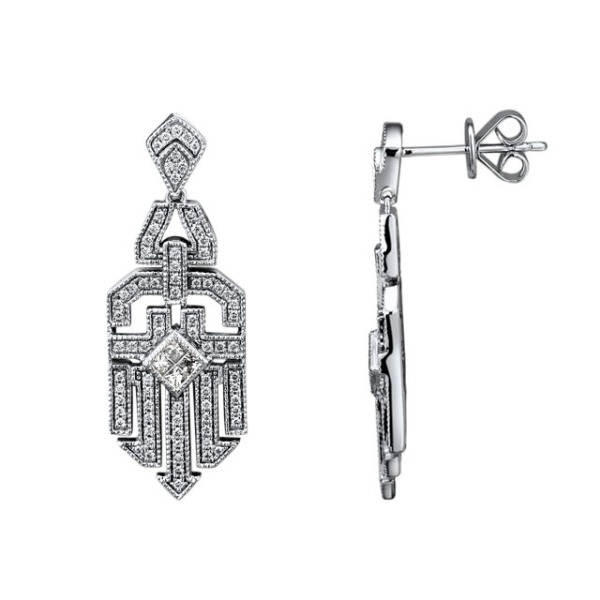 Gold Earrings with Diamond