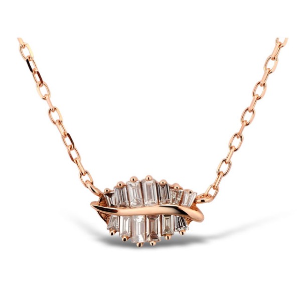 Gold Necklace with Diamond