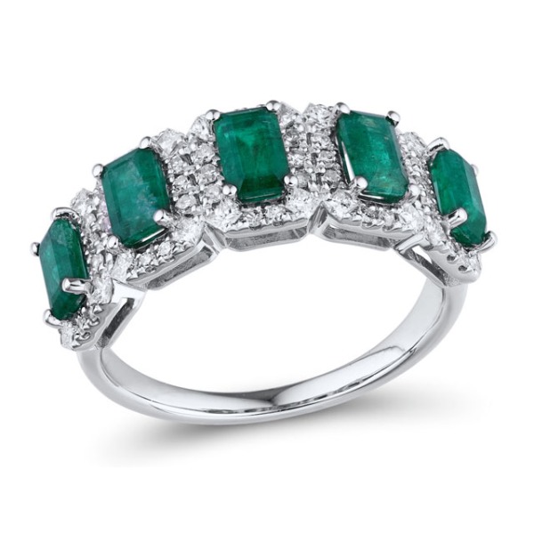 Gold Ring with Emerald and Diamond