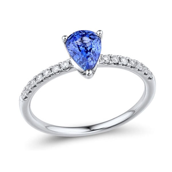 Gold Ring with Sapphire and Diamond